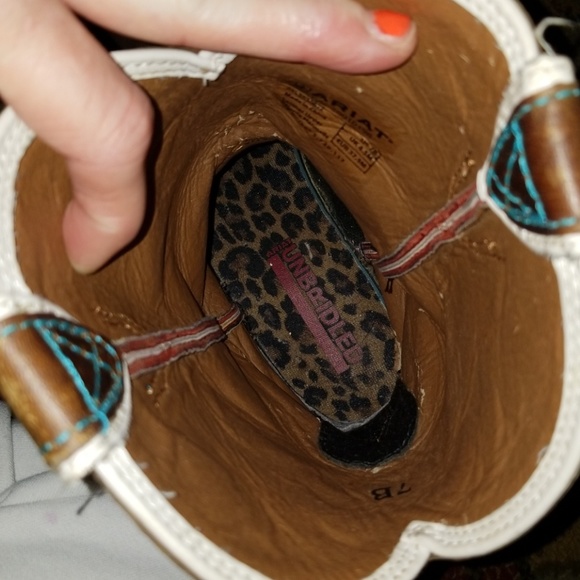 Brown and Red Ariet Boots - Picture 5 of 7